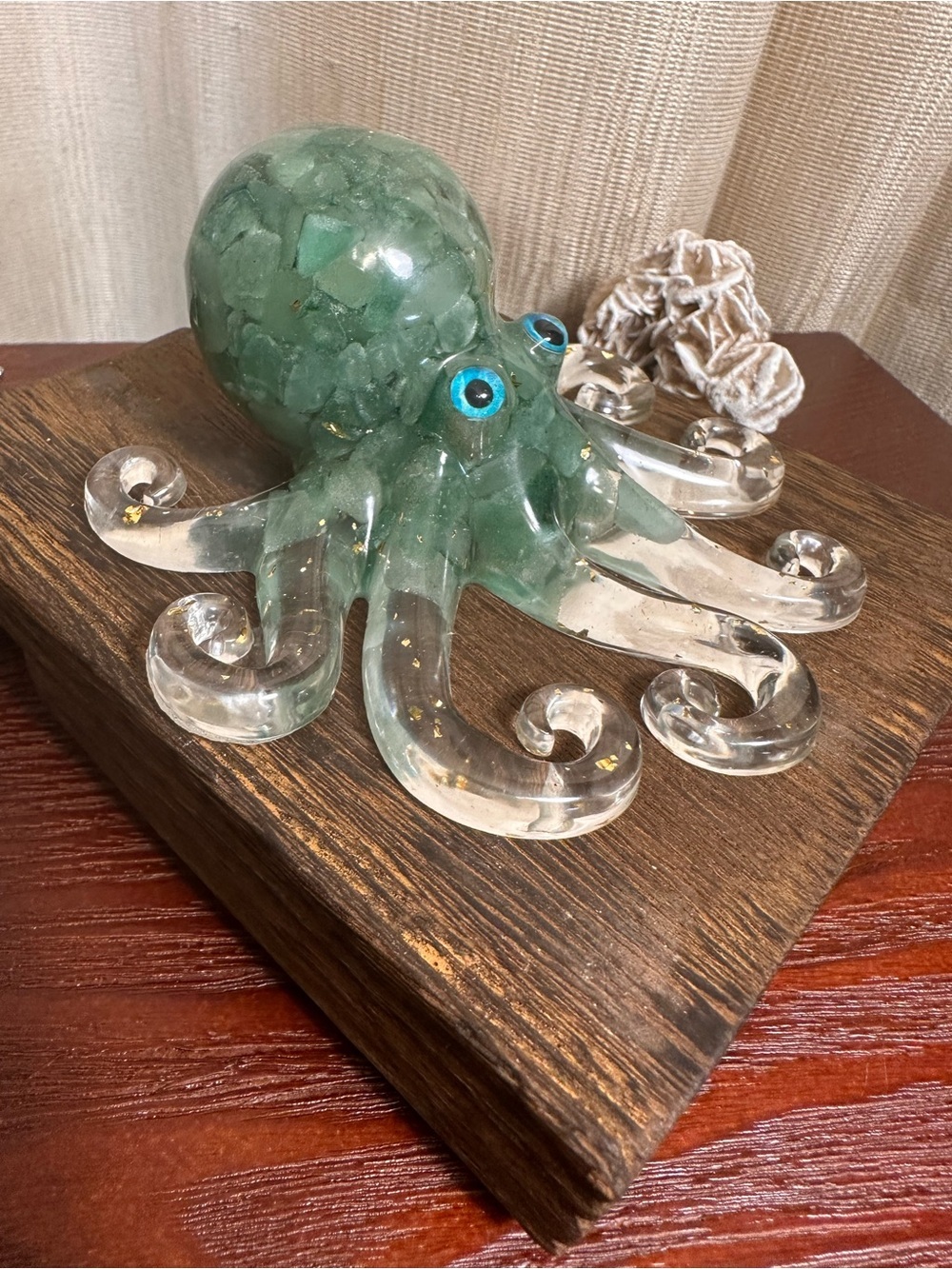 Resin and Green Aventurine Crystal Chips Octopus Figure - Picture 3 of 11